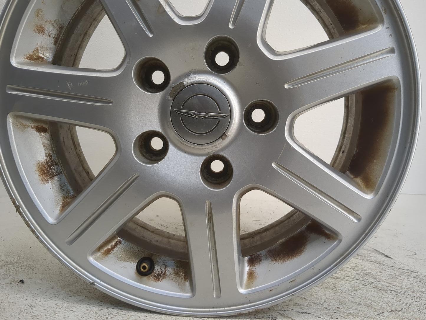 2011-2012 Chrysler Town & Country Oem Wheel Rim - Oemusedautoparts1.com