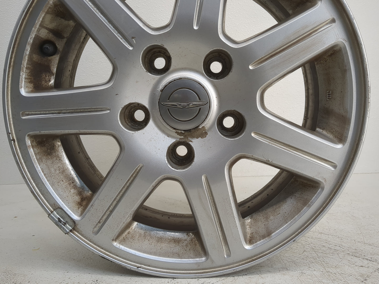 2011-2012 Chrysler Town & Country Oem Wheel Rim - Oemusedautoparts1.com