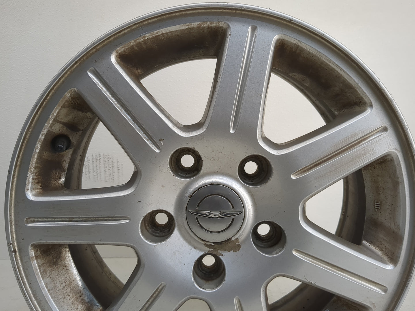 2011-2012 Chrysler Town & Country Oem Wheel Rim - Oemusedautoparts1.com