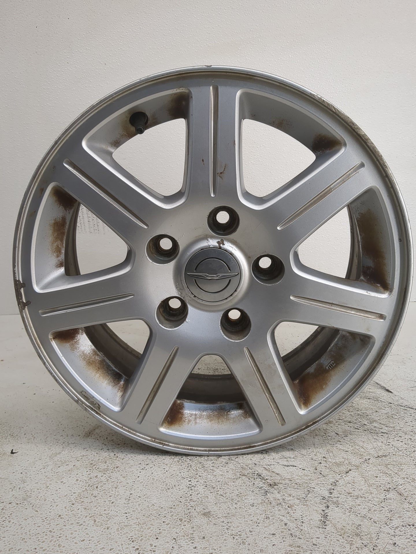 2011-2012 Chrysler Town & Country Oem Wheel Rim - Oemusedautoparts1.com