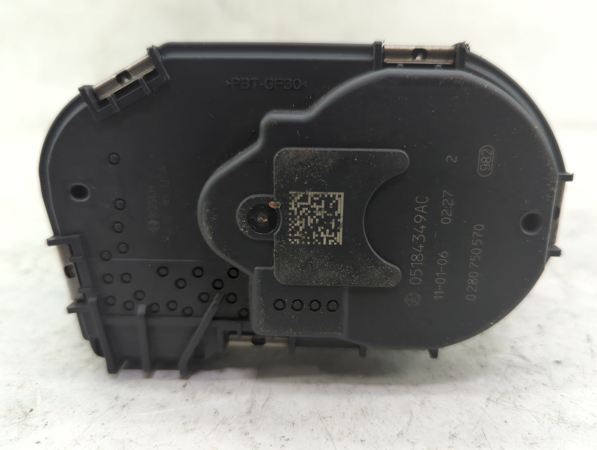 2011-2016 Chrysler Town & Country Throttle Body P/N:05184349AC 0280750570 Fits OEM Used Auto Parts - Oemusedautoparts1.com