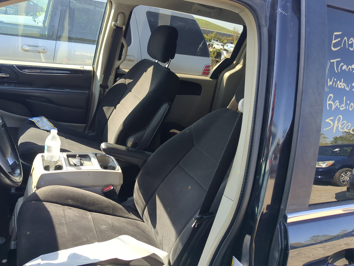 2011-2016 Chrysler Town & Country Driver Front Seat Oem - Oemusedautoparts1.com