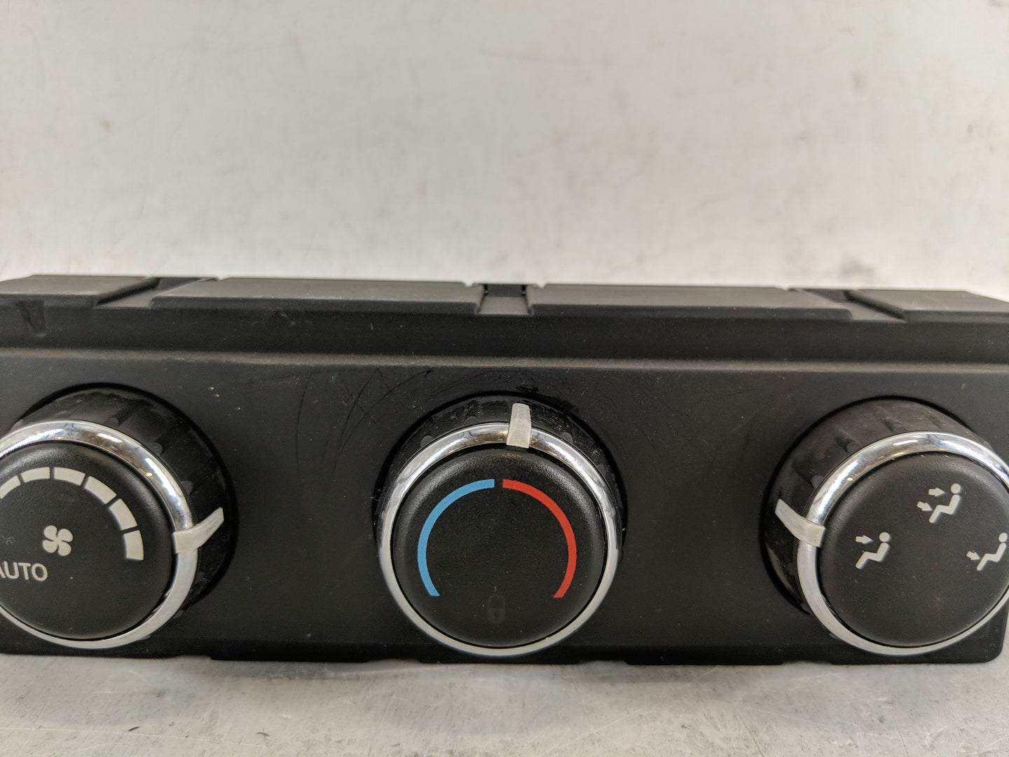 2011-2012 Chrysler Town & Country Climate Control Module Temperature AC/Heater Replacement P/N:55111968AA Fits Fits 2011 201