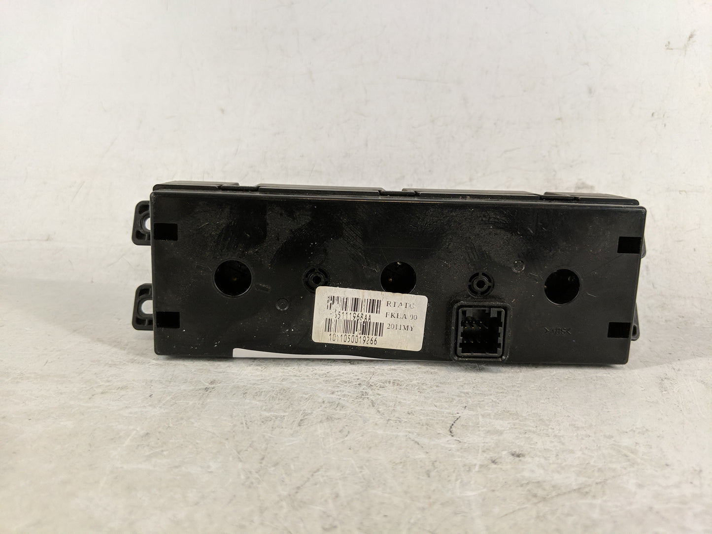 2011-2012 Chrysler Town & Country Climate Control Module Temperature AC/Heater Replacement P/N:55111968AA Fits Fits 2011 201