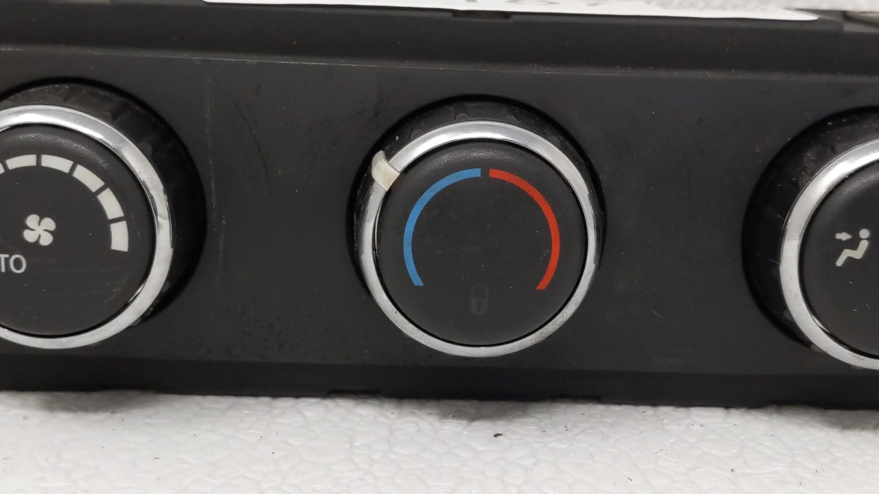 2011-2012 Chrysler Town & Country Climate Control Module Temperature AC/Heater Replacement P/N:P55111236AE 55111968AA Fits O