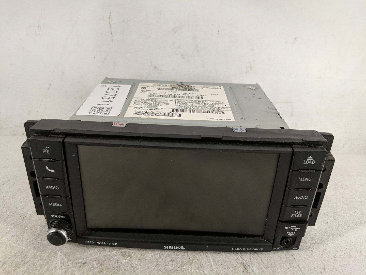 2011 Chrysler Town & Country Radio AM FM Cd Player Receiver Replacement Fits OEM Used Auto Parts - Oemusedautoparts1.com
