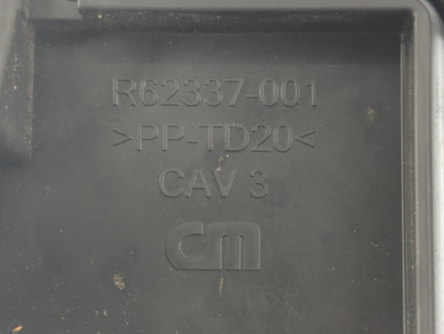 2011-2011 Chrysler Town & Country Fusebox Fuse Box Relay Module Tipm - Oemusedautoparts1.com