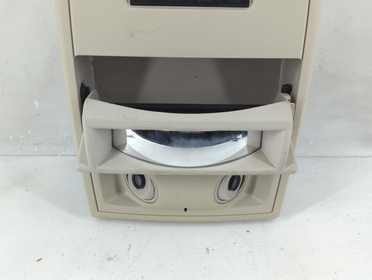 2011 Chrysler Town & Country Overhead Roof Console - Oemusedautoparts1.com