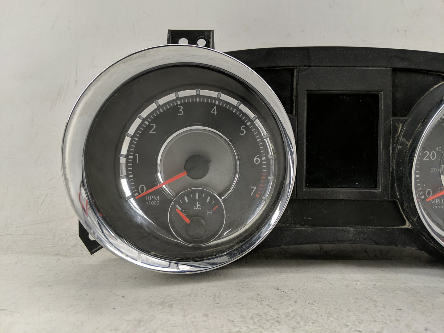 2011 Chrysler Town & Country Instrument Cluster Speedometer Gauges P/N:P68055682AE Fits OEM Used Auto Parts - Oemusedautopar