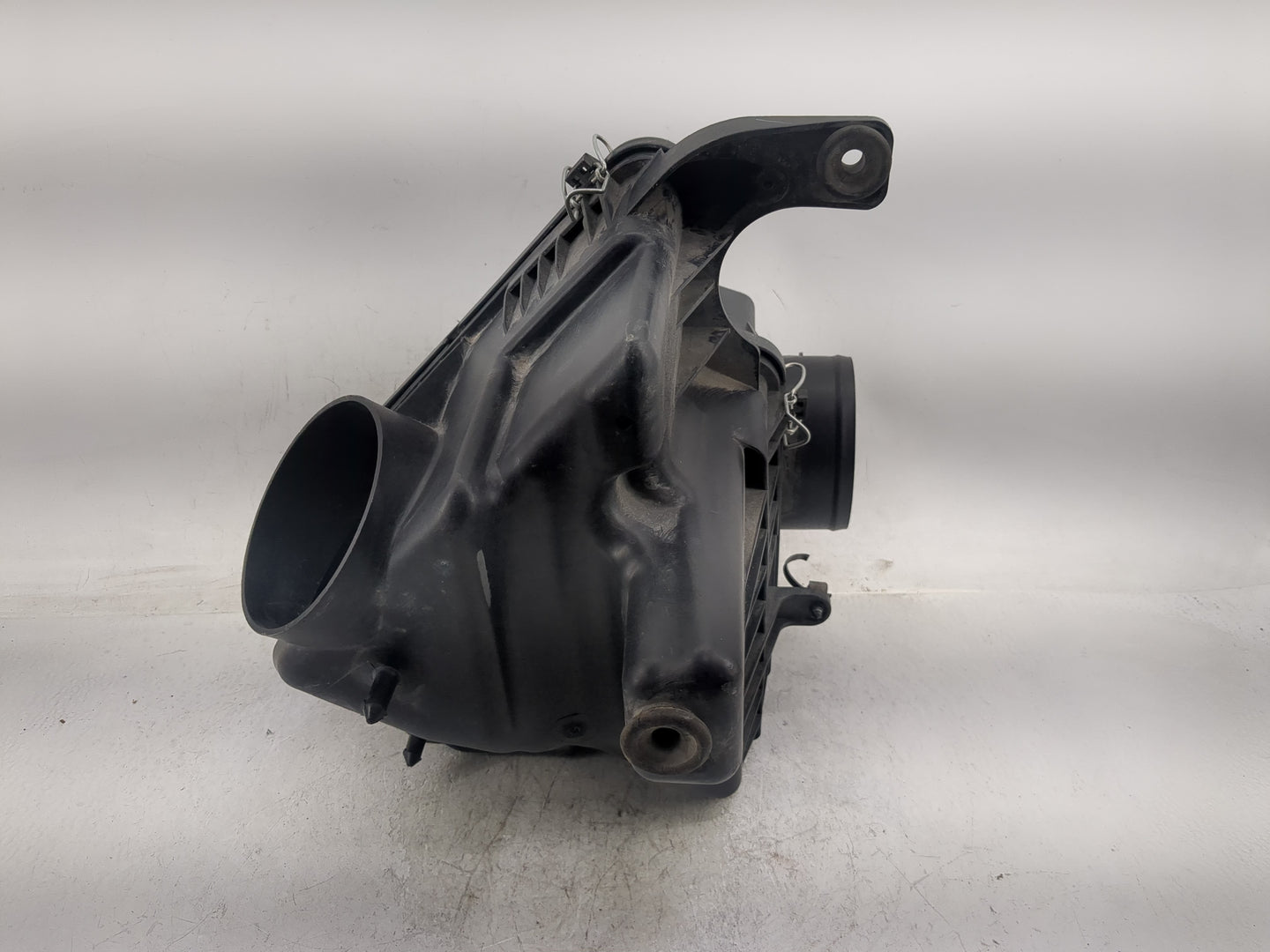 2011-2016 Chrysler Town & Country Air Cleaner Intake-duct Hose Tube - Oemusedautoparts1.com