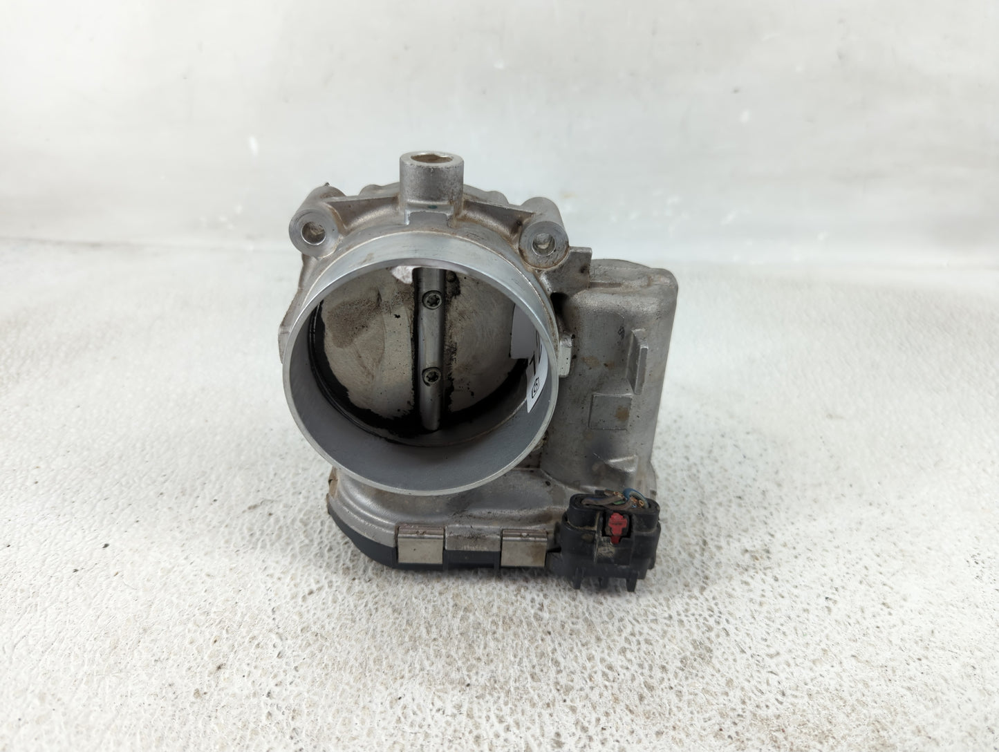 2011-2016 Chrysler Town & Country Throttle Body P/N:0 280 750 570 05184349AC Fits OEM Used Auto Parts - Oemusedautoparts1.co
