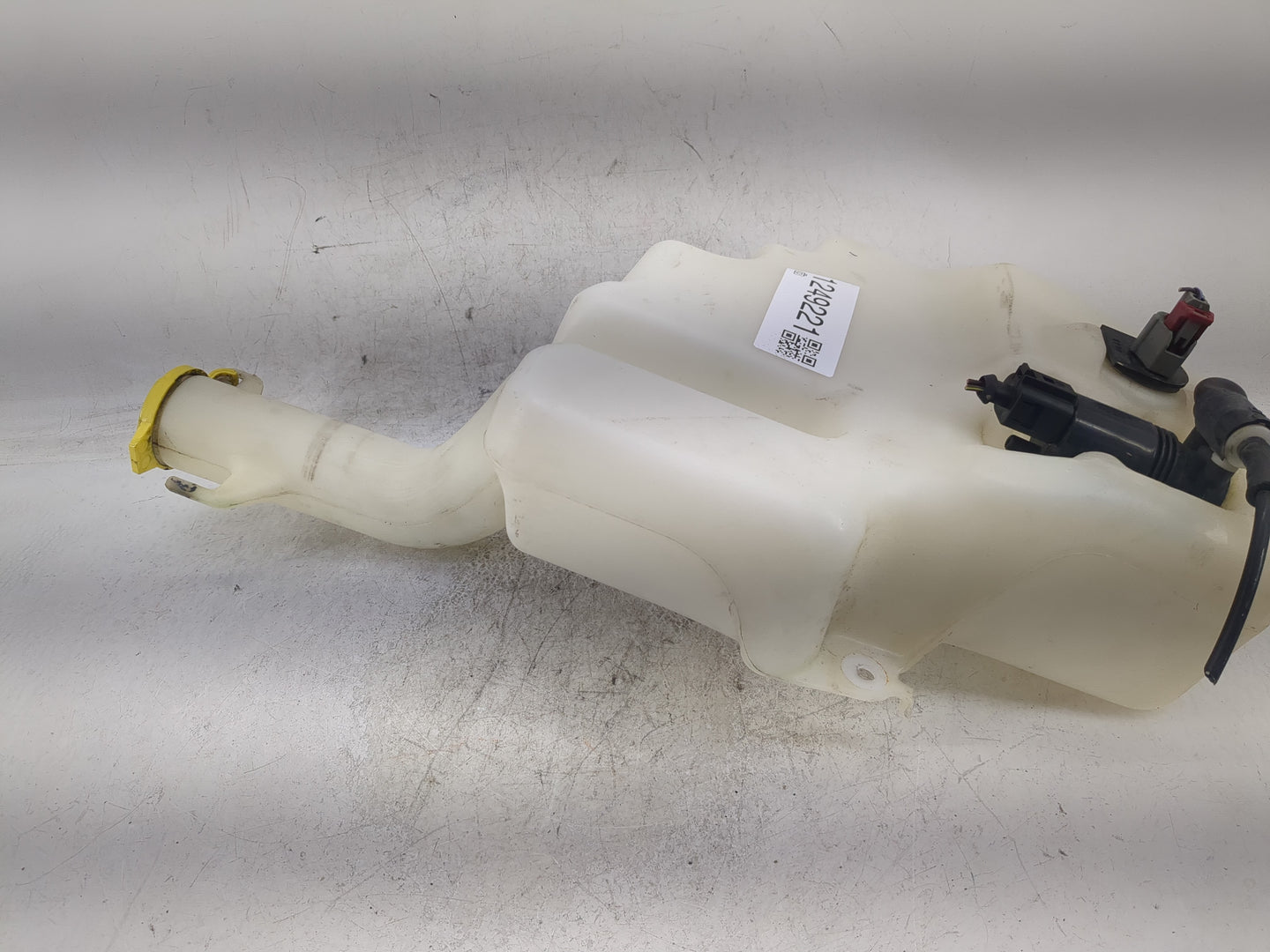 2011 Town & Country Windshield Washer Fluid Reservoir Bottle Oem - Oemusedautoparts1.com