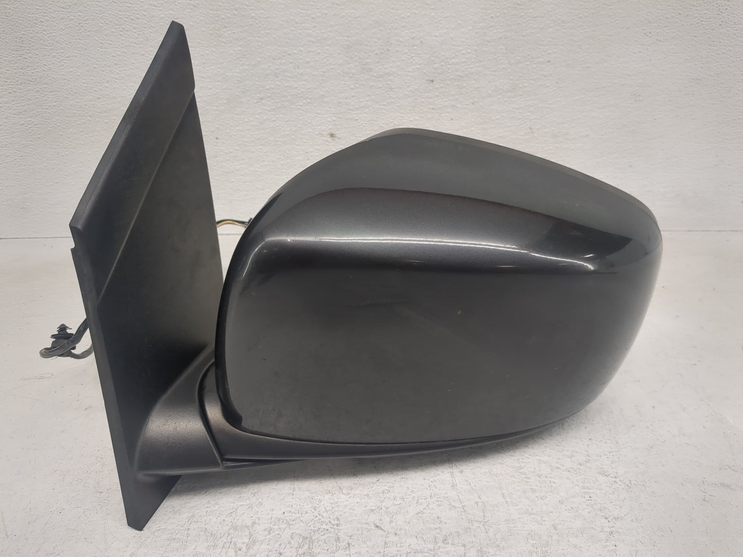 2011-2016 Chrysler Town & Country Side Mirror Replacement Driver Left View Door Mirror P/N:1AB731AVAC Fits OEM Used Auto Par