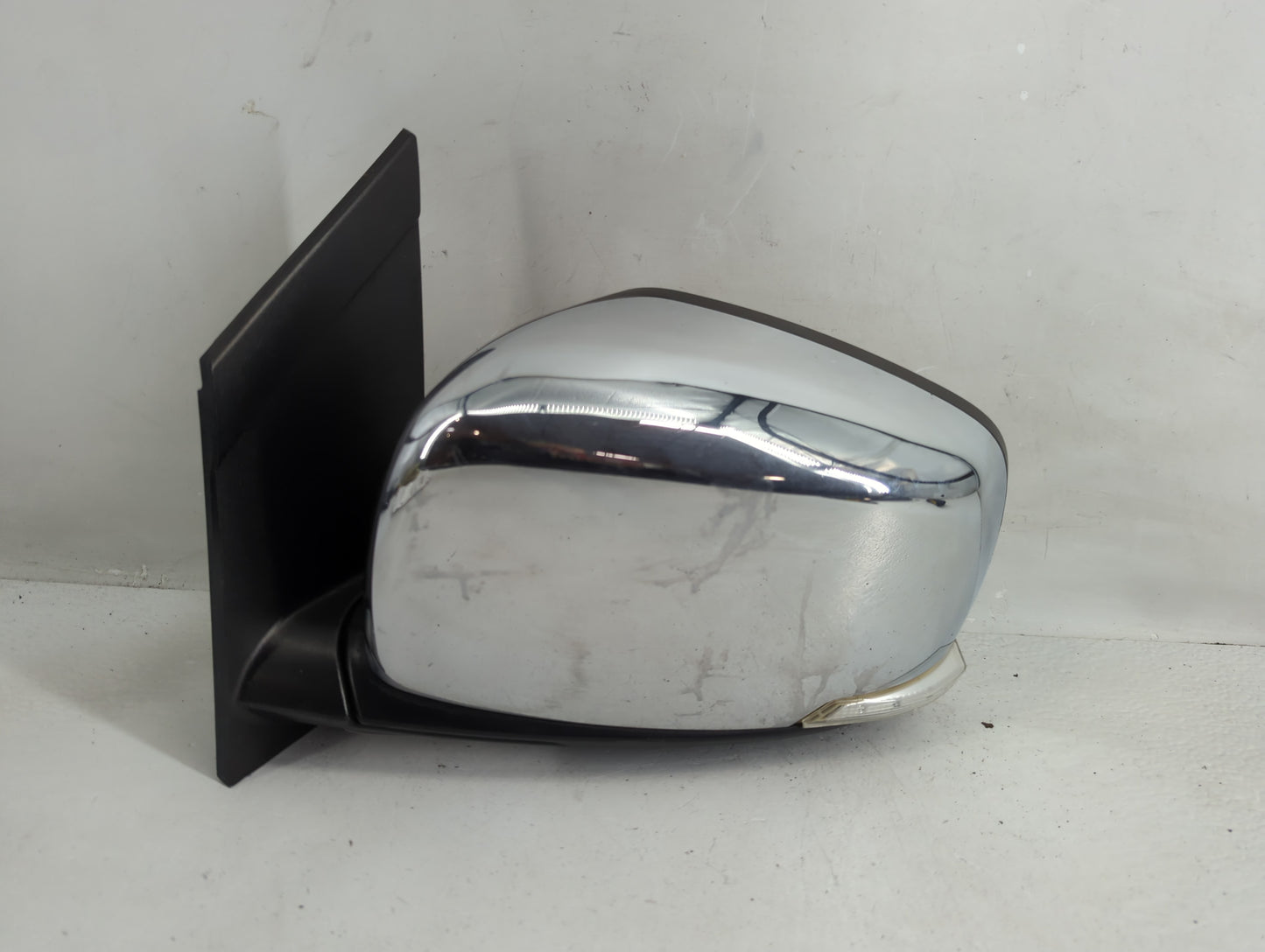 2011-2016 Chrysler Town & Country Side Mirror Replacement Driver Left View Door Mirror P/N:68029457AE Fits OEM Used Auto Par