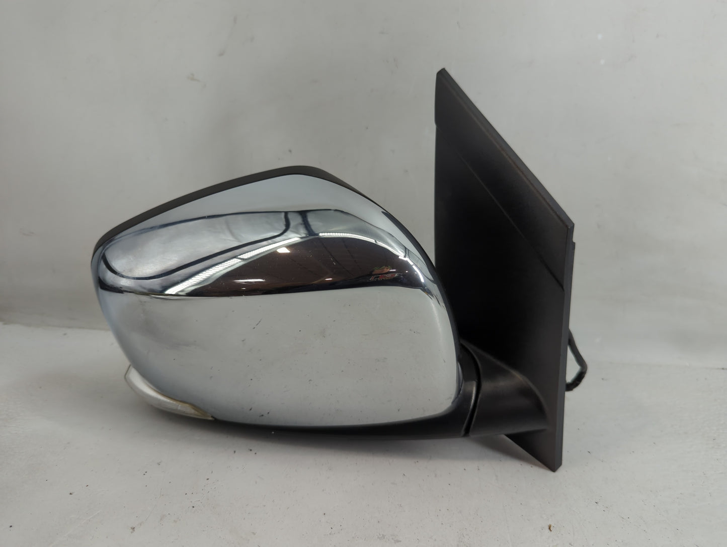 2010-2016 Chrysler Town & Country Side Mirror Replacement Passenger Right View Door Mirror P/N:68029456AE Fits OEM Used Auto