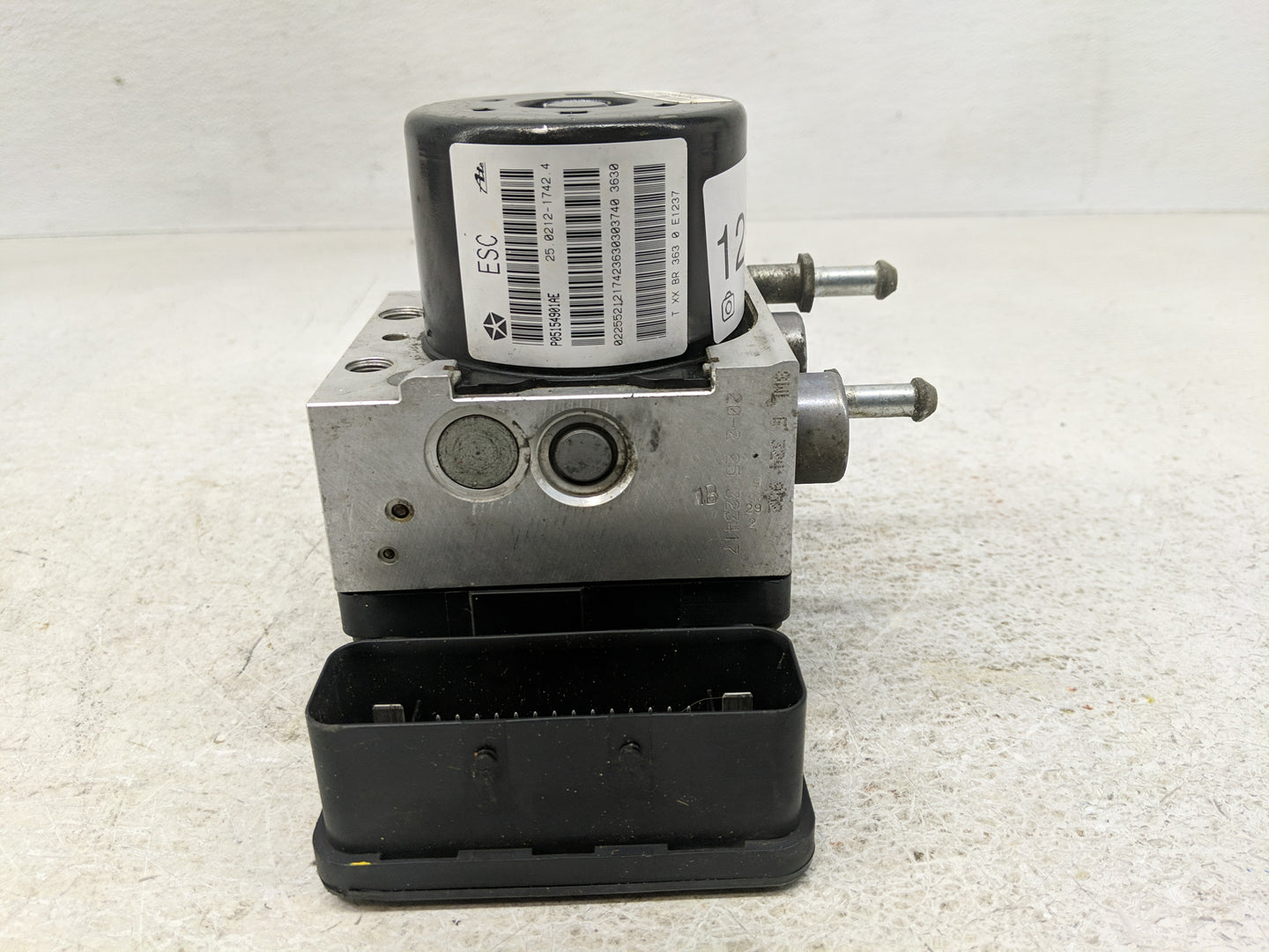 2011 Chrysler Town & Country ABS Pump Control Module Replacement P/N:P05154901AE Fits OEM Used Auto Parts - Oemusedautoparts