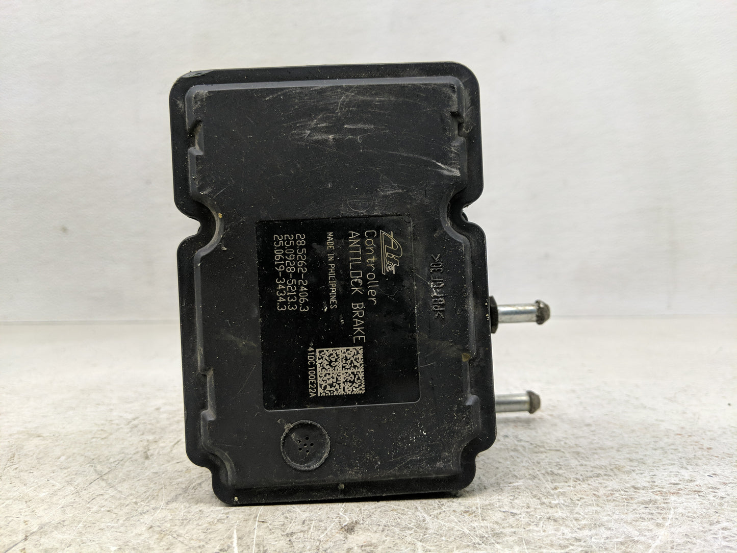 2011 Chrysler Town & Country ABS Pump Control Module Replacement P/N:P05154901AE Fits OEM Used Auto Parts - Oemusedautoparts