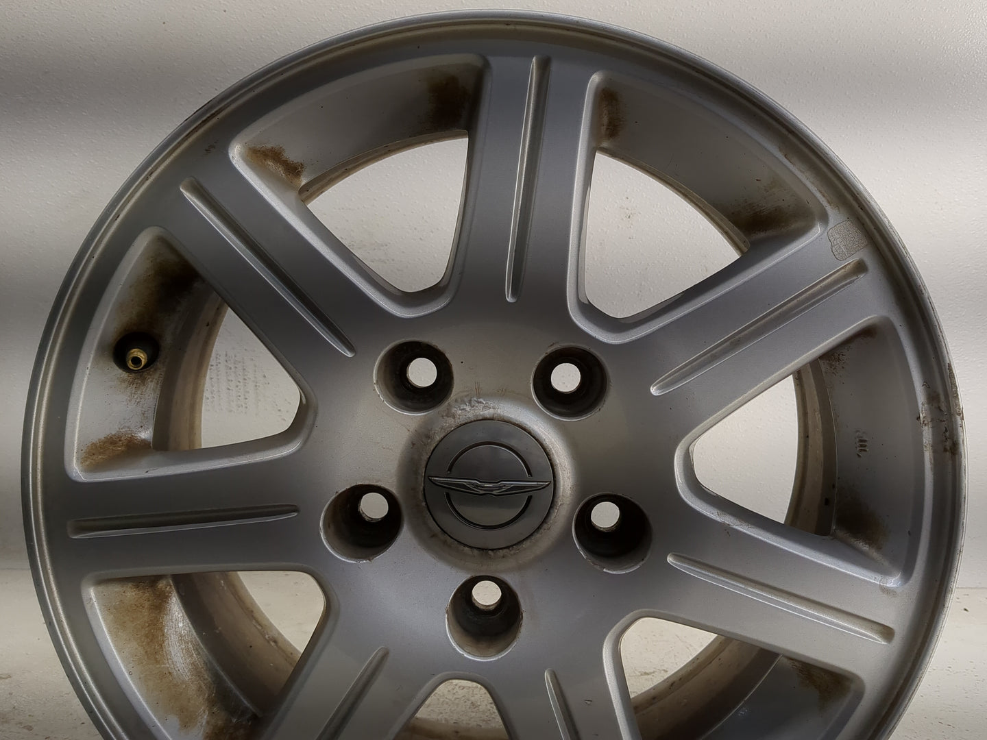2011-2012 Chrysler Town & Country Oem Wheel Rim 1315106 - Oemusedautoparts1.com