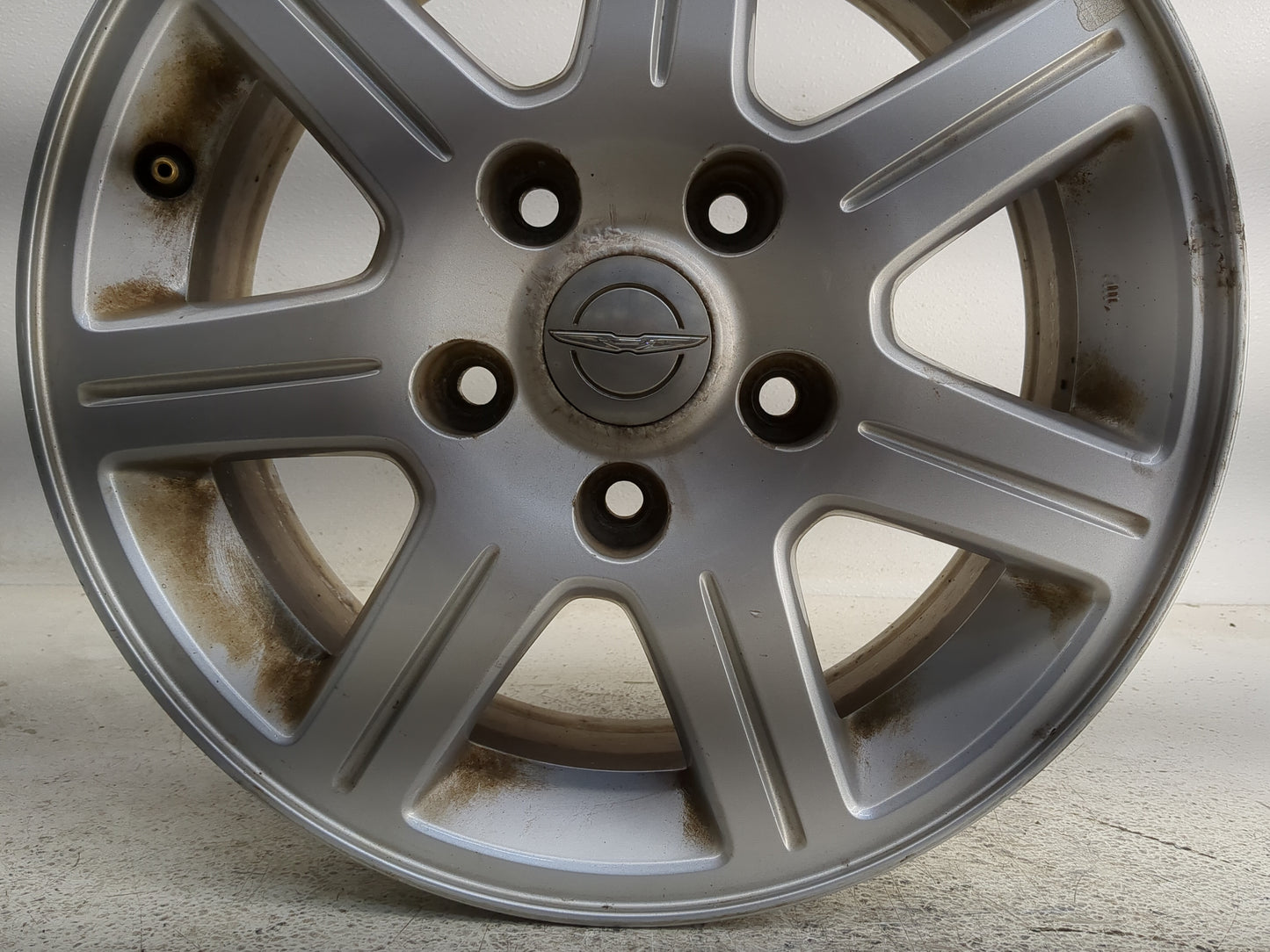 2011-2012 Chrysler Town & Country Oem Wheel Rim 1315106 - Oemusedautoparts1.com