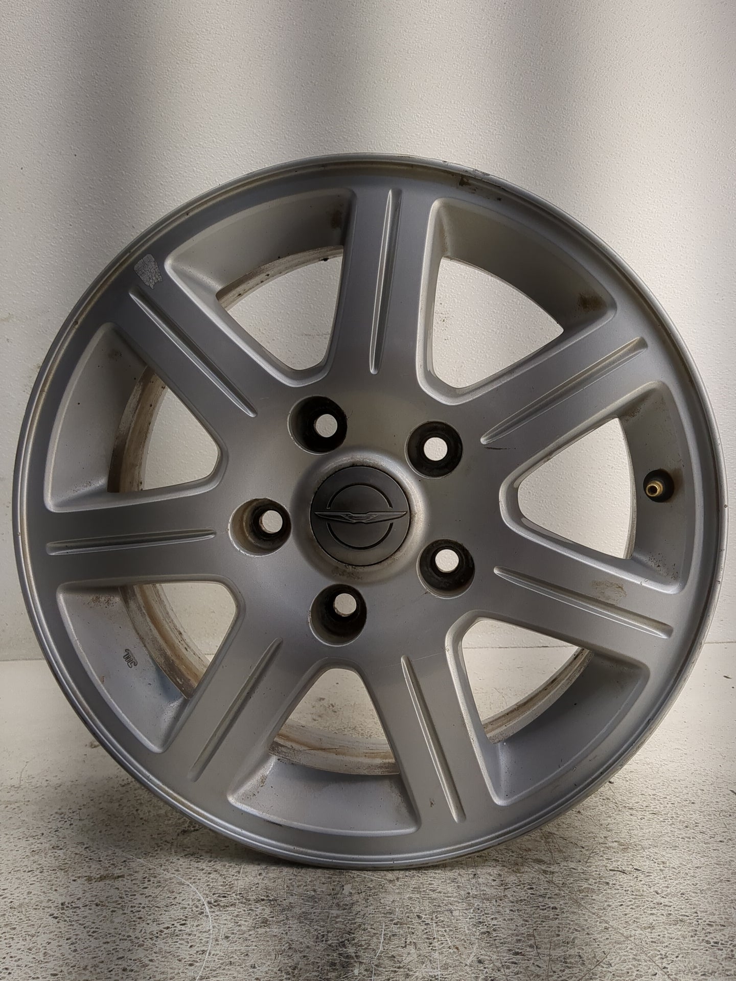 2011-2012 Chrysler Town & Country Oem Wheel Rim - Oemusedautoparts1.com