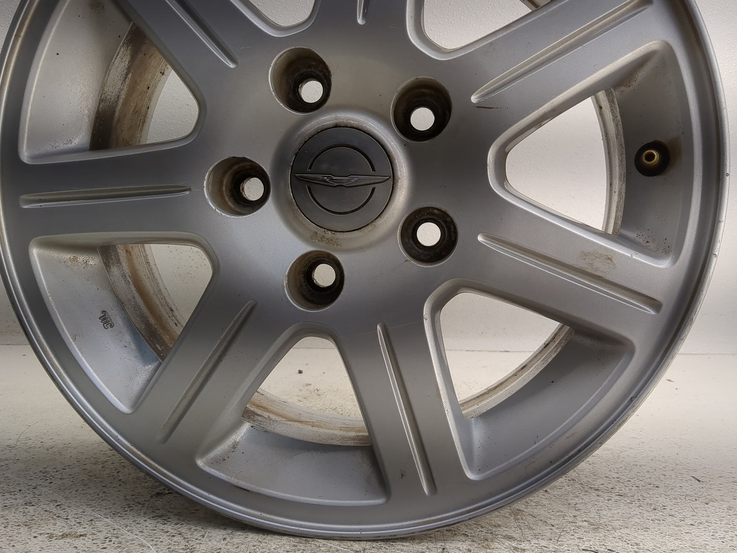2011-2012 Chrysler Town & Country Oem Wheel Rim - Oemusedautoparts1.com