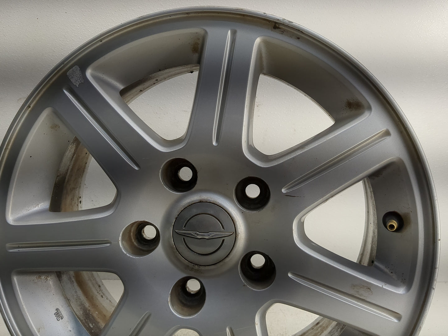 2011-2012 Chrysler Town & Country Oem Wheel Rim - Oemusedautoparts1.com
