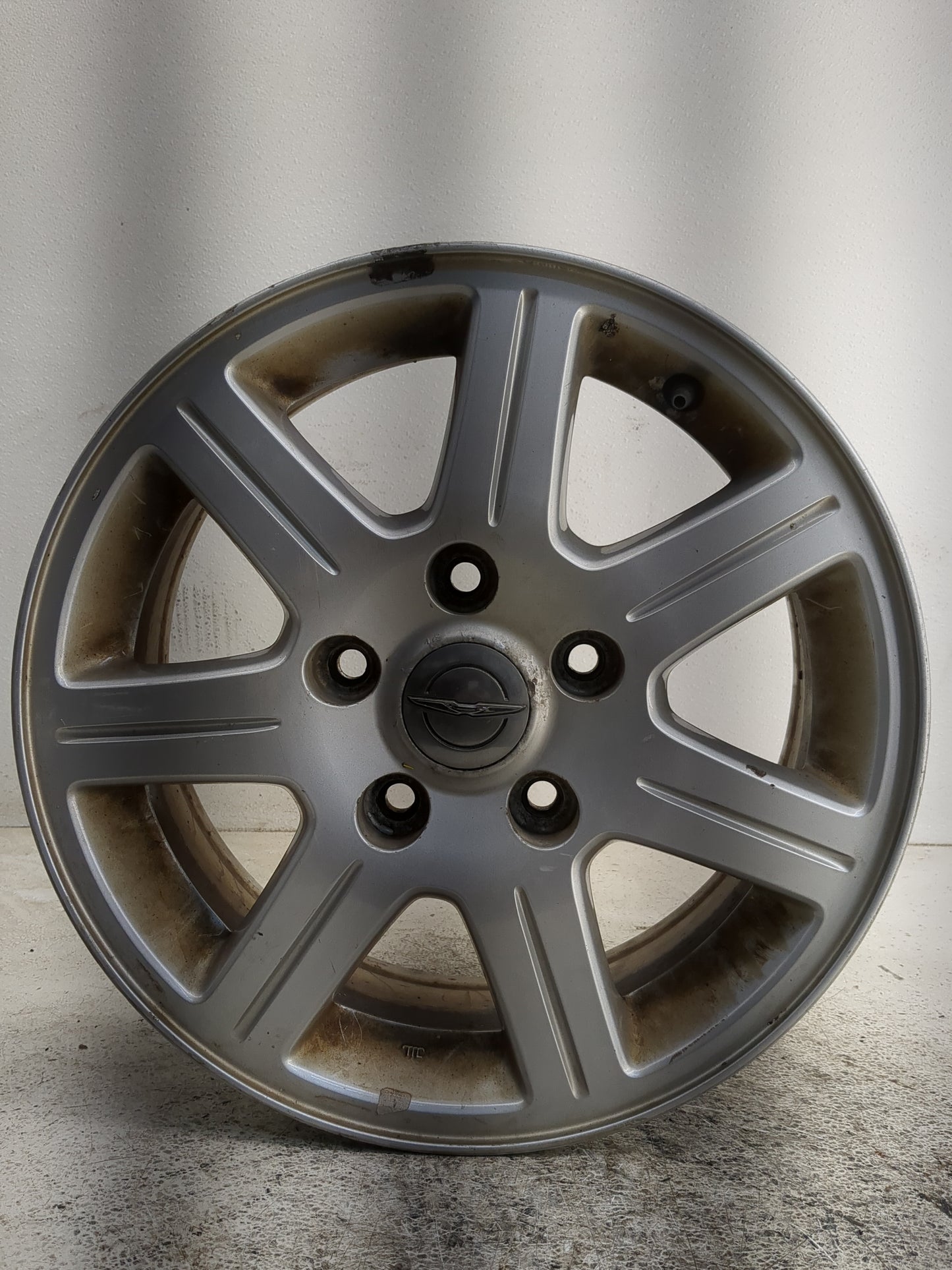 2011-2012 Chrysler Town & Country Oem Wheel Rim - Oemusedautoparts1.com