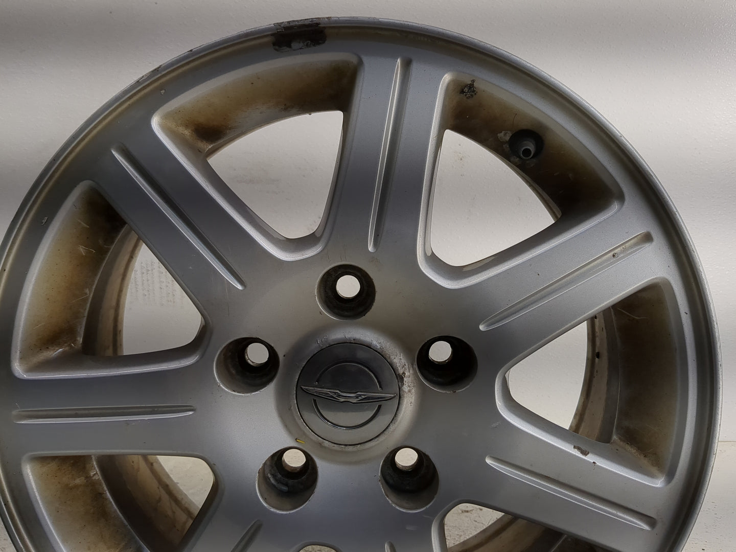 2011-2012 Chrysler Town & Country Oem Wheel Rim 1315109 - Oemusedautoparts1.com