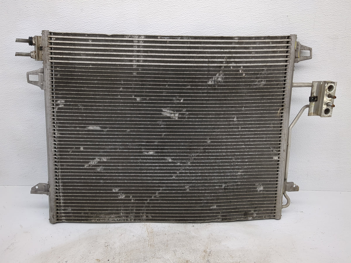 2008-2016 Chrysler Town & Country Engine Cooling Radiator Condensor Fits OEM Used Auto Parts - Oemusedautoparts1.com