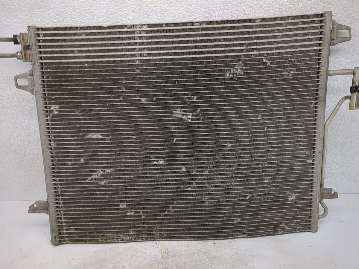 2008-2016 Chrysler Town & Country Engine Cooling Radiator Condensor Fits OEM Used Auto Parts - Oemusedautoparts1.com
