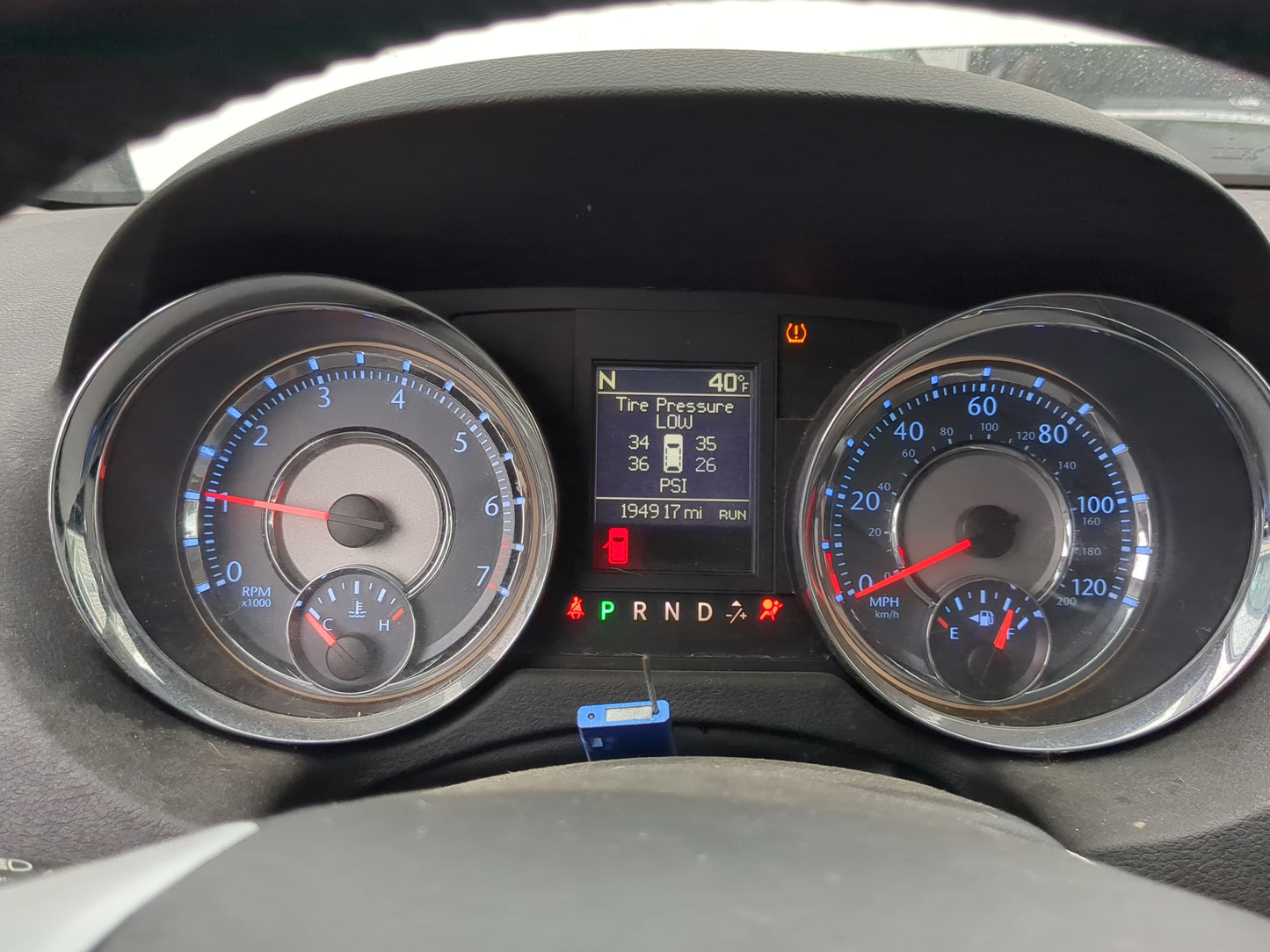 2011 Chrysler Town & Country Instrument Cluster Speedometer Gauges Fits OEM Used Auto Parts - Oemusedautoparts1.com
