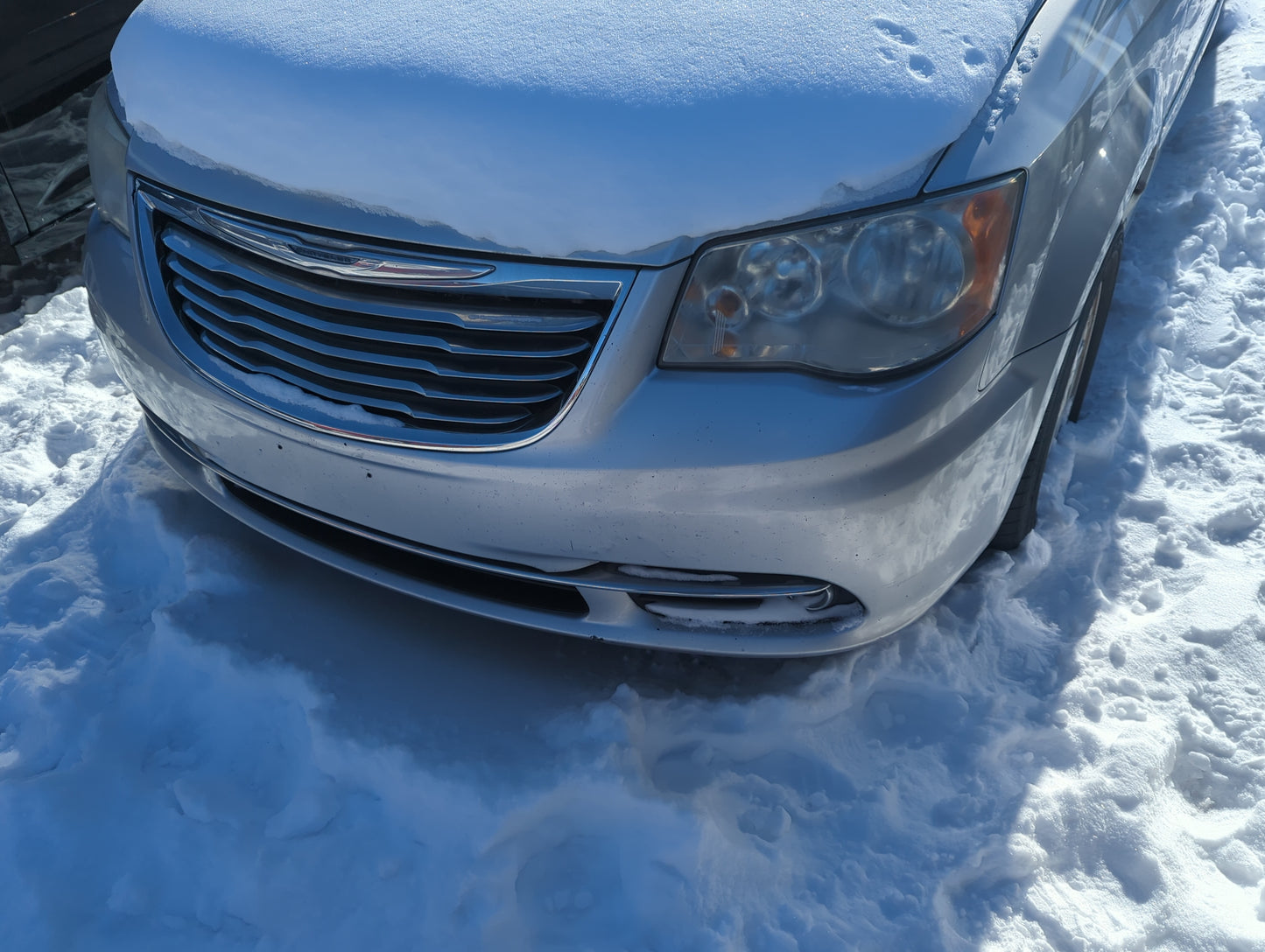 2011-2016 Chrysler Town & Country Front Bumper - Oem - Oemusedautoparts1.com