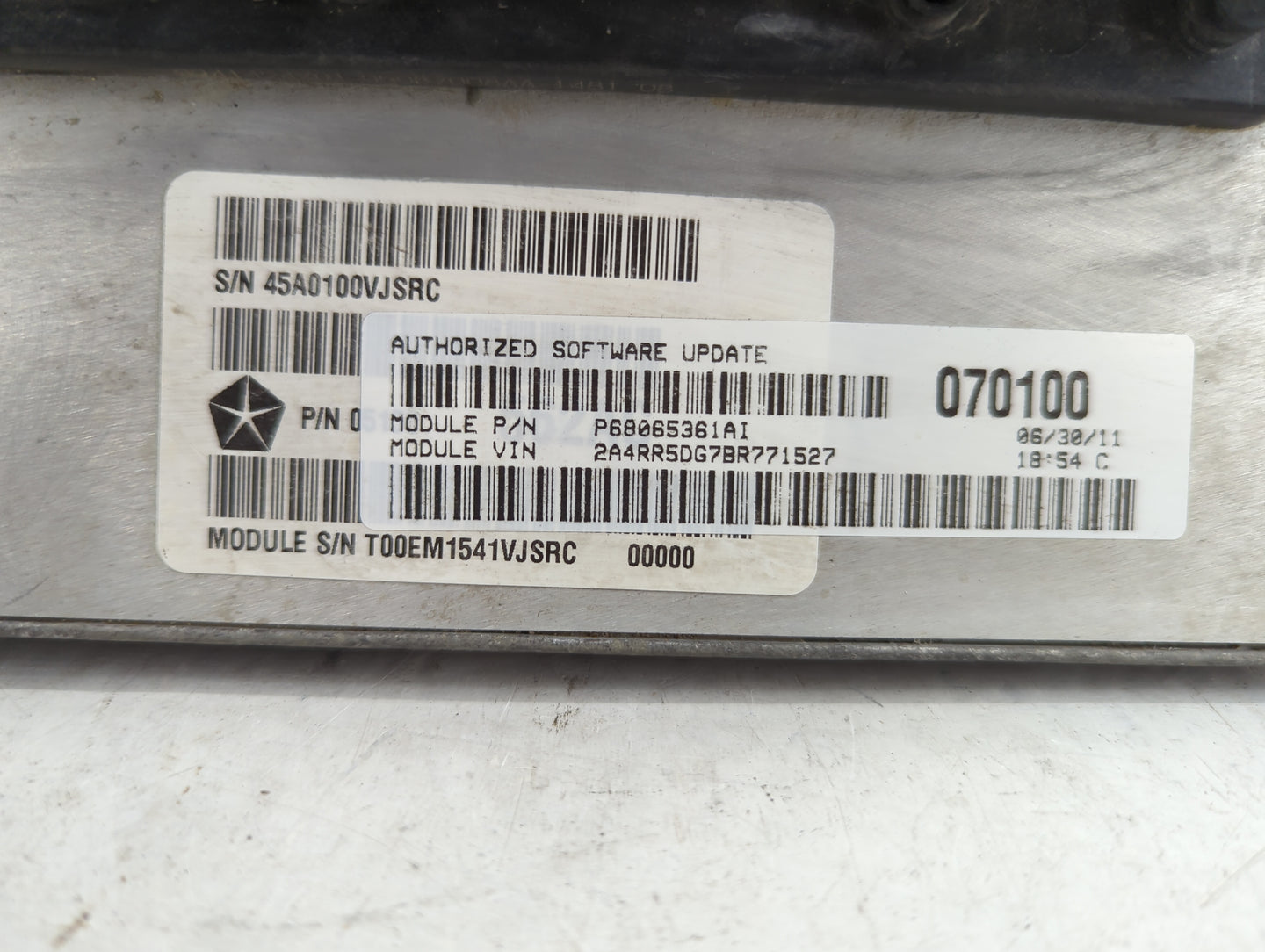2011 Chrysler Town & Country PCM Engine Control Computer ECU ECM PCU OEM P/N:P6805361AI Fits OEM Used Auto Parts - Oemusedau