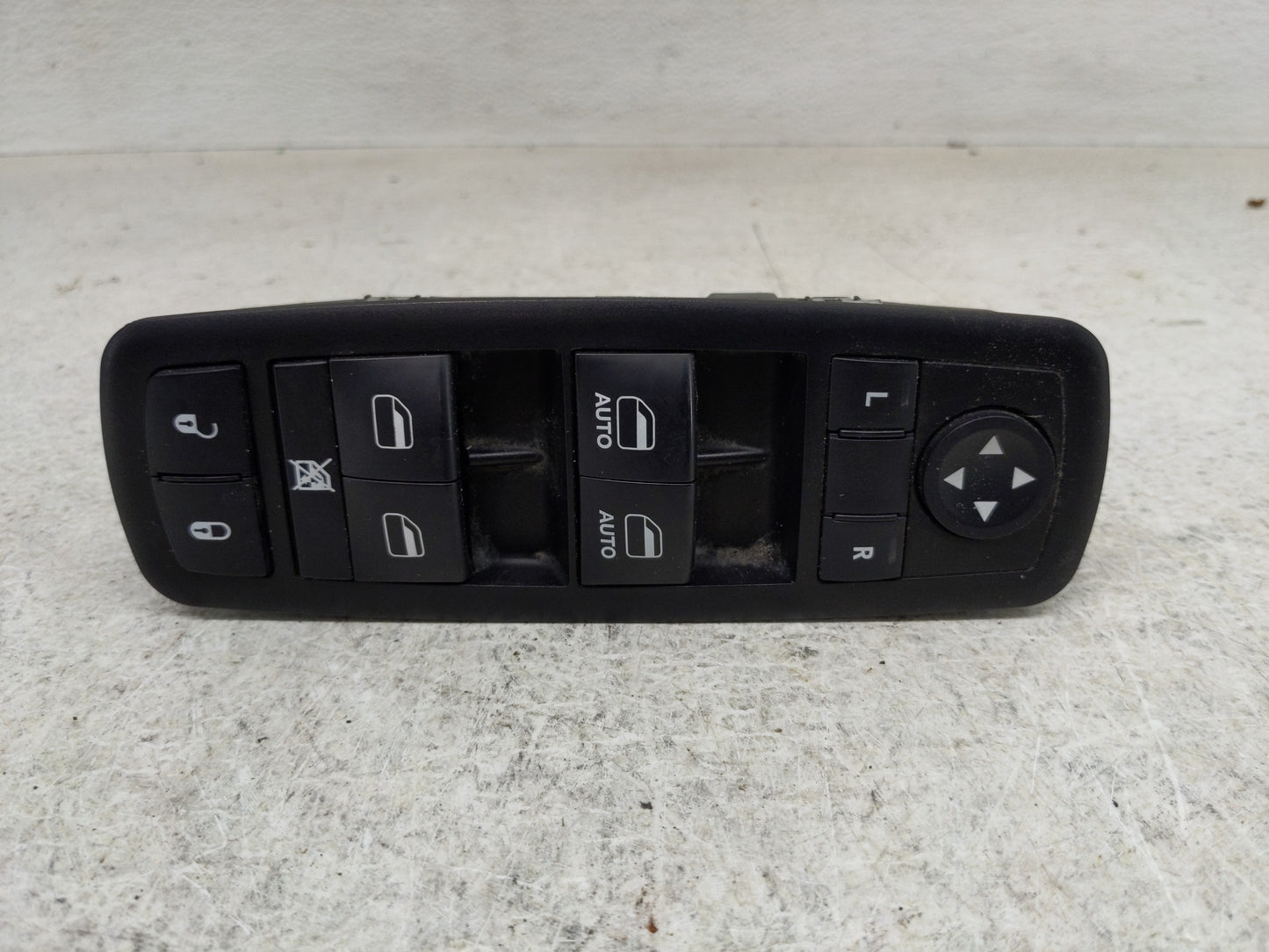 2008-2011 Chrysler Town & Country Master Power Window Switch Replacement Driver Side Left P/N:901-483 Fits OEM Used Auto Par