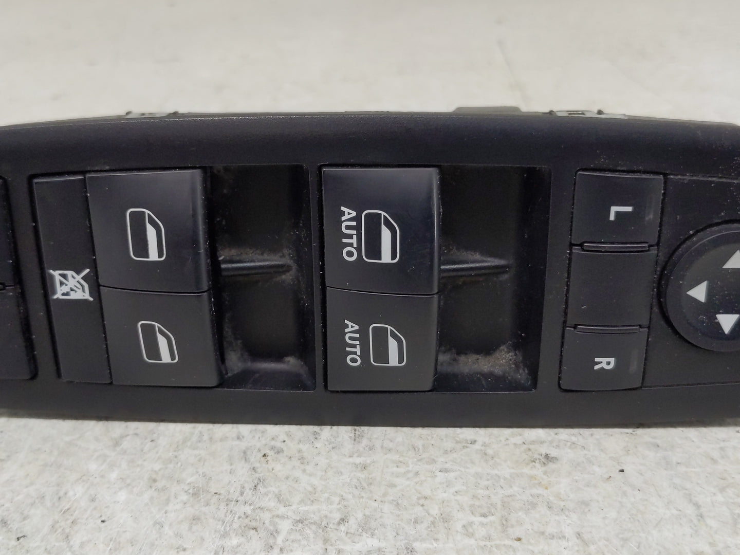 2008-2011 Chrysler Town & Country Master Power Window Switch Replacement Driver Side Left P/N:901-483 Fits OEM Used Auto Par