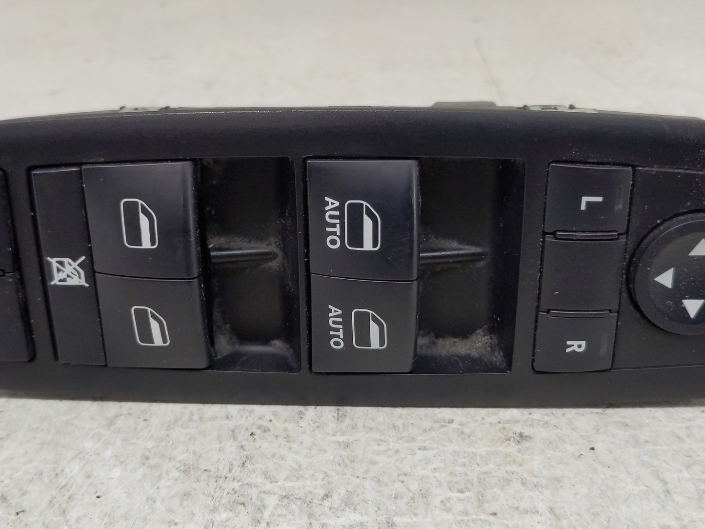 2008-2011 Chrysler Town & Country Master Power Window Switch Replacement Driver Side Left P/N:901-483 Fits OEM Used Auto Par