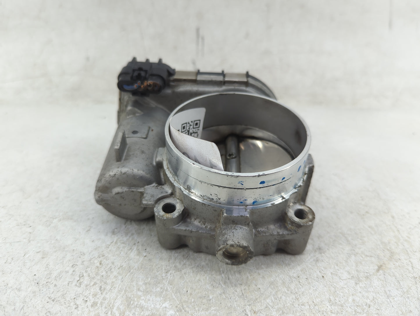 2011-2016 Chrysler Town & Country Throttle Body P/N:05184349AC Fits OEM Used Auto Parts - Oemusedautoparts1.com