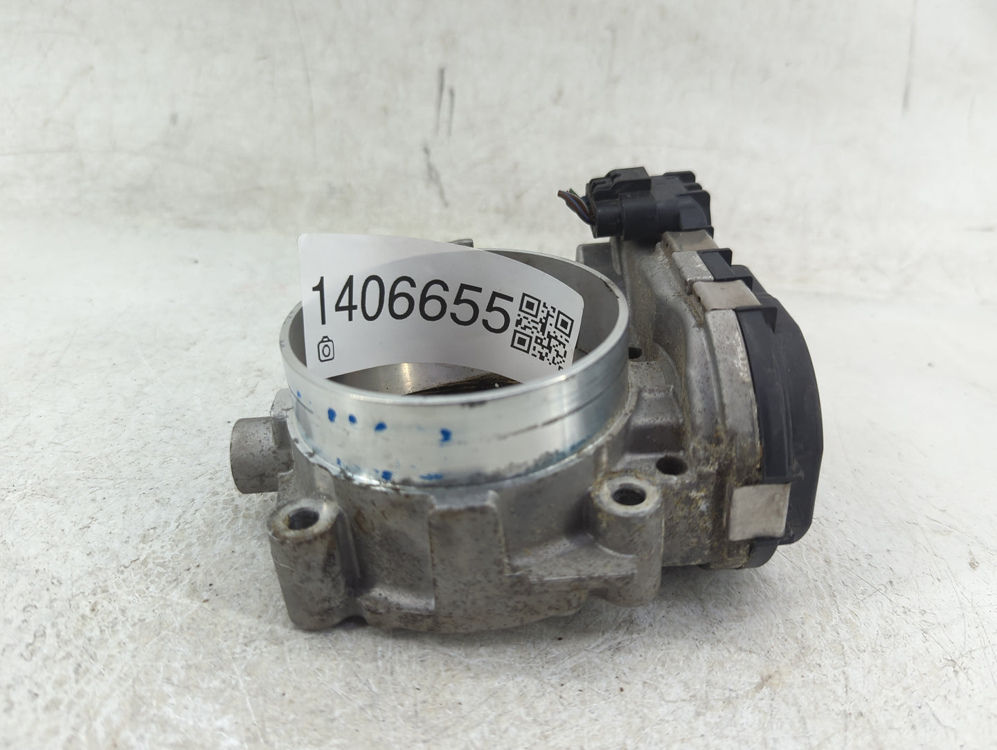 2011-2016 Chrysler Town & Country Throttle Body P/N:05184349AC Fits OEM Used Auto Parts - Oemusedautoparts1.com
