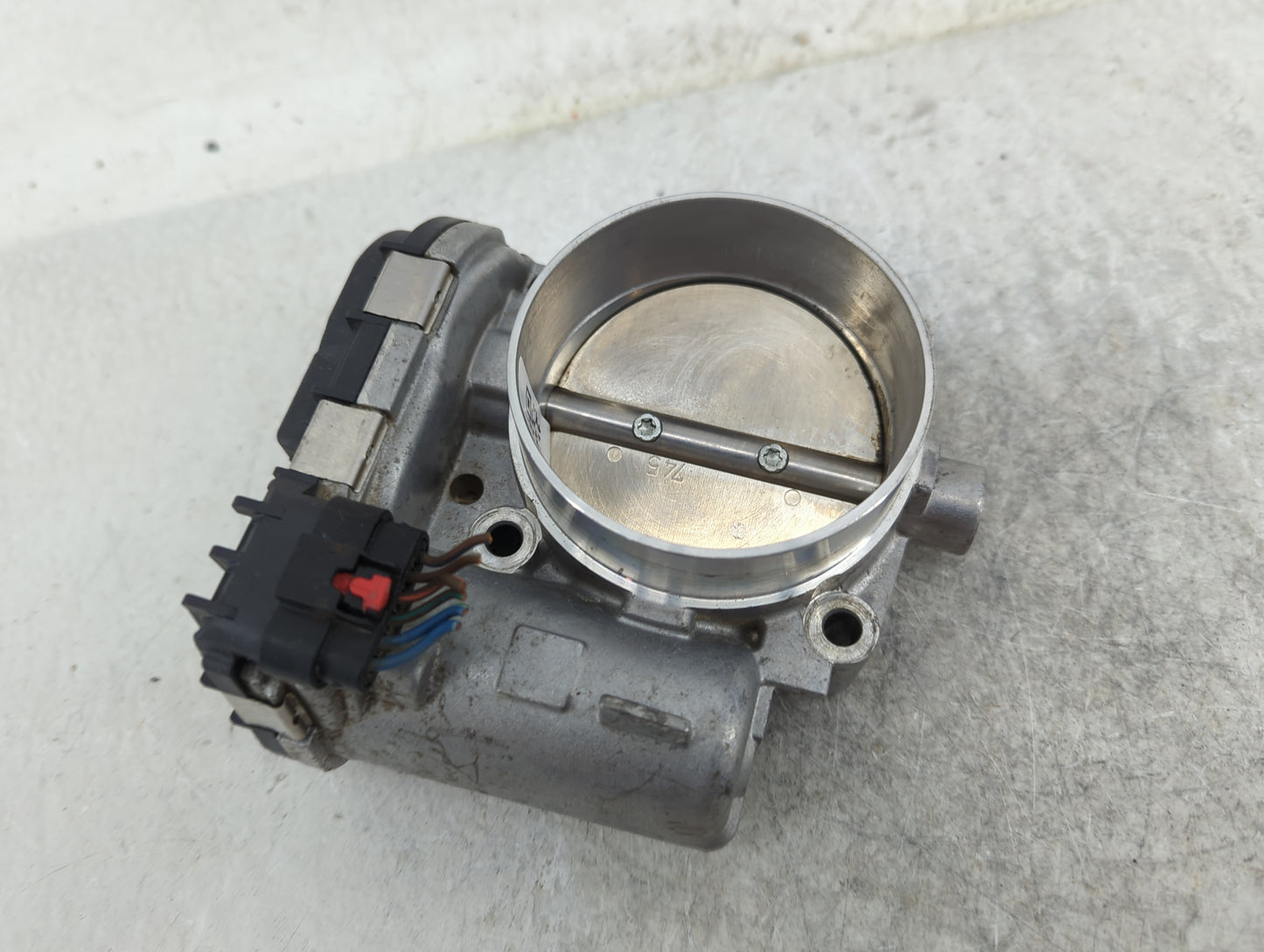 2011-2016 Chrysler Town & Country Throttle Body P/N:05184349AC Fits OEM Used Auto Parts - Oemusedautoparts1.com