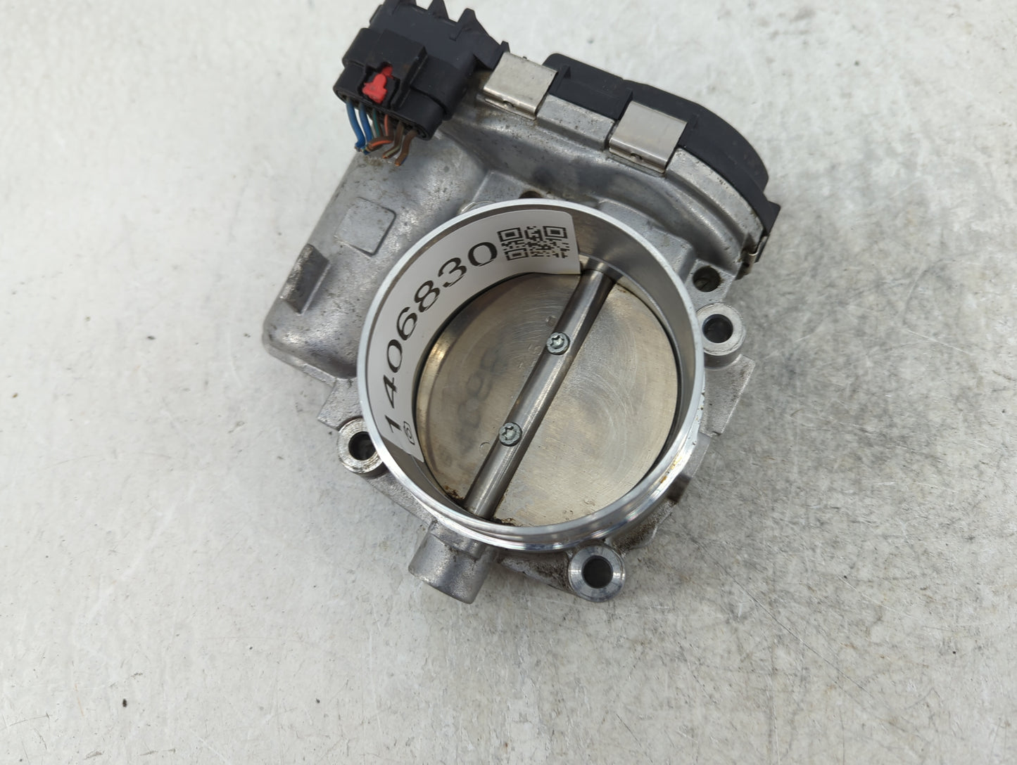 2011-2016 Chrysler Town & Country Throttle Body P/N:05184349AC Fits OEM Used Auto Parts - Oemusedautoparts1.com