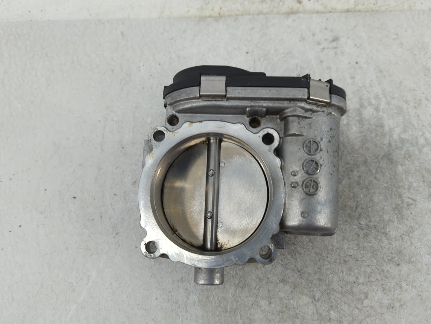 2011-2016 Chrysler Town & Country Throttle Body P/N:05184349AC Fits OEM Used Auto Parts - Oemusedautoparts1.com