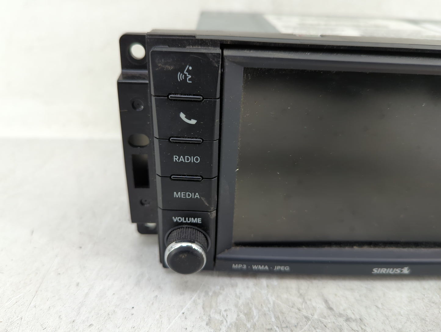 2011 Chrysler Town & Country Radio AM FM Cd Player Receiver Replacement P/N:05064829AH Fits OEM Used Auto Parts - Oemusedaut