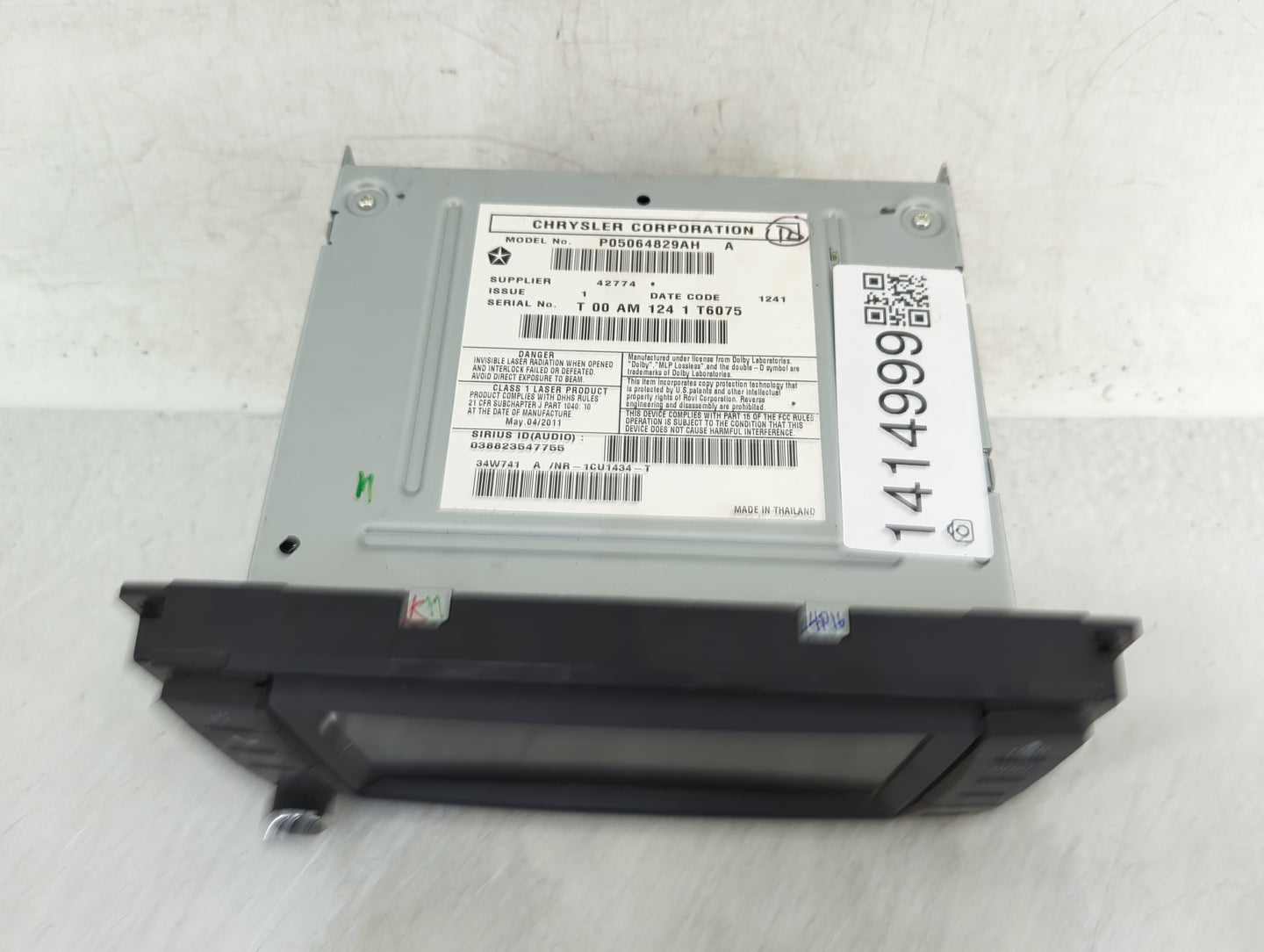 2011 Chrysler Town & Country Radio AM FM Cd Player Receiver Replacement P/N:05064829AH Fits OEM Used Auto Parts - Oemusedaut