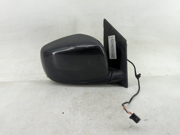 2011-2016 Chrysler Town & Country Passenger Side View Mirror - Right Door Mirror OEM Used - Oemusedautoparts1.com