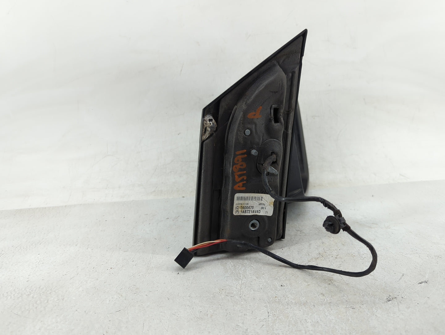 2011-2016 Chrysler Town & Country Passenger Side View Mirror - Right Door Mirror OEM Used - Oemusedautoparts1.com