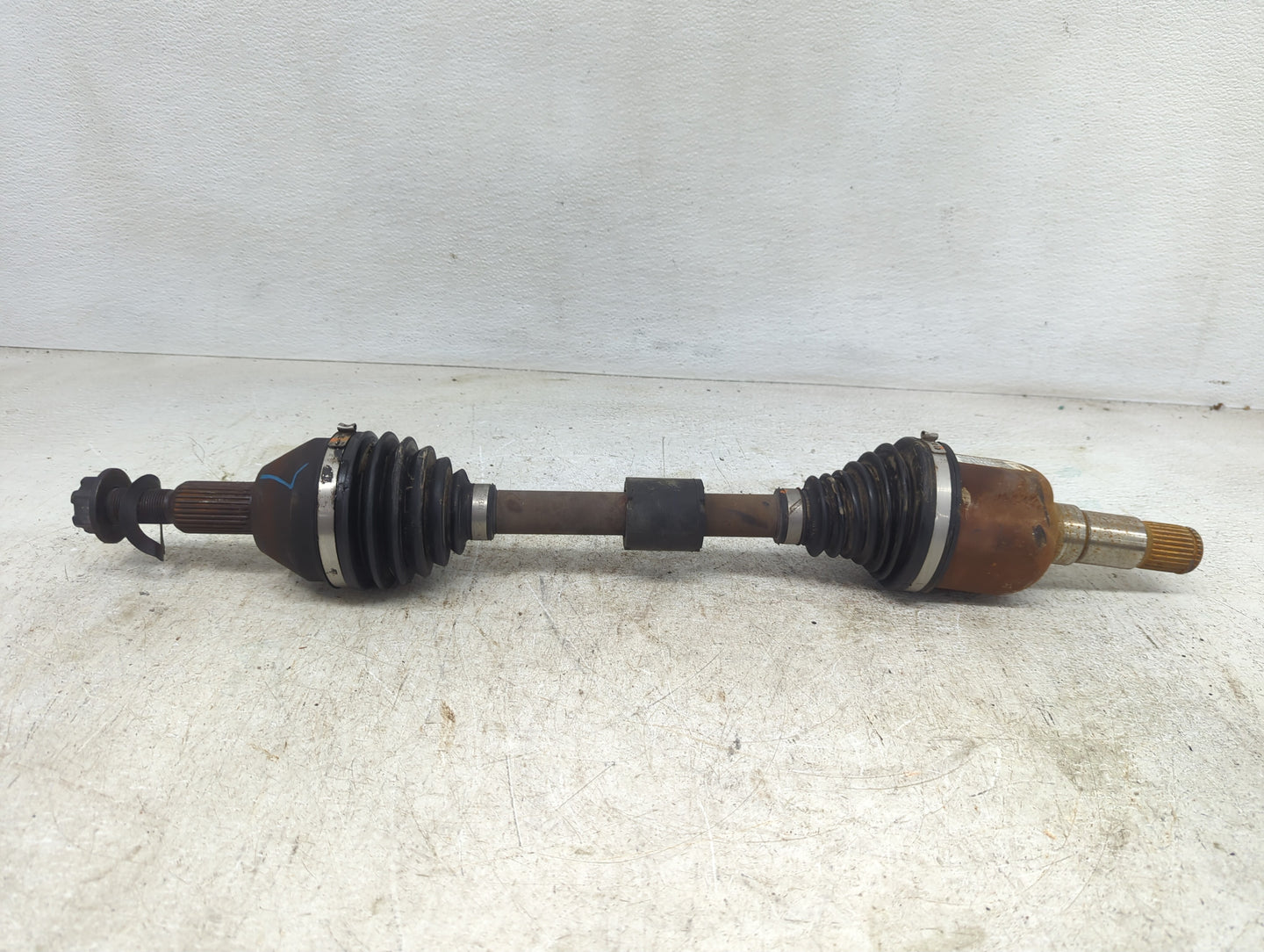 2011-2016 Chrysler Town & Country Axle Shaft Front Driver Cv C/v - Oemusedautoparts1.com