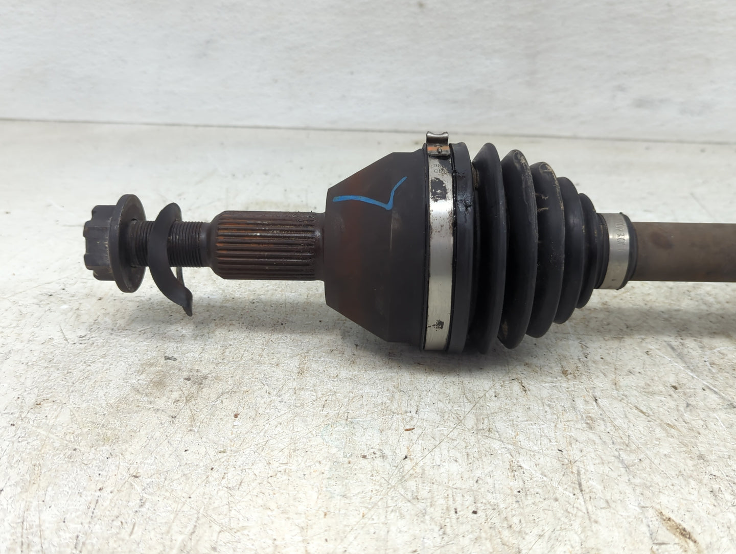 2011-2016 Chrysler Town & Country Axle Shaft Front Driver Cv C/v - Oemusedautoparts1.com