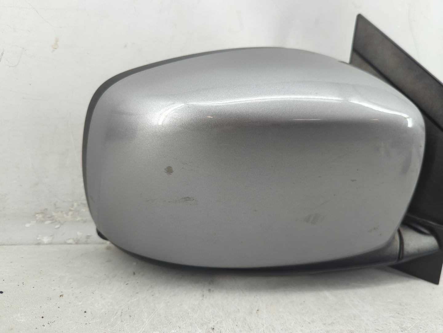 2011-2016 Chrysler Town & Country Passenger Side View Mirror - Right Door Mirror OEM Used - Oemusedautoparts1.com
