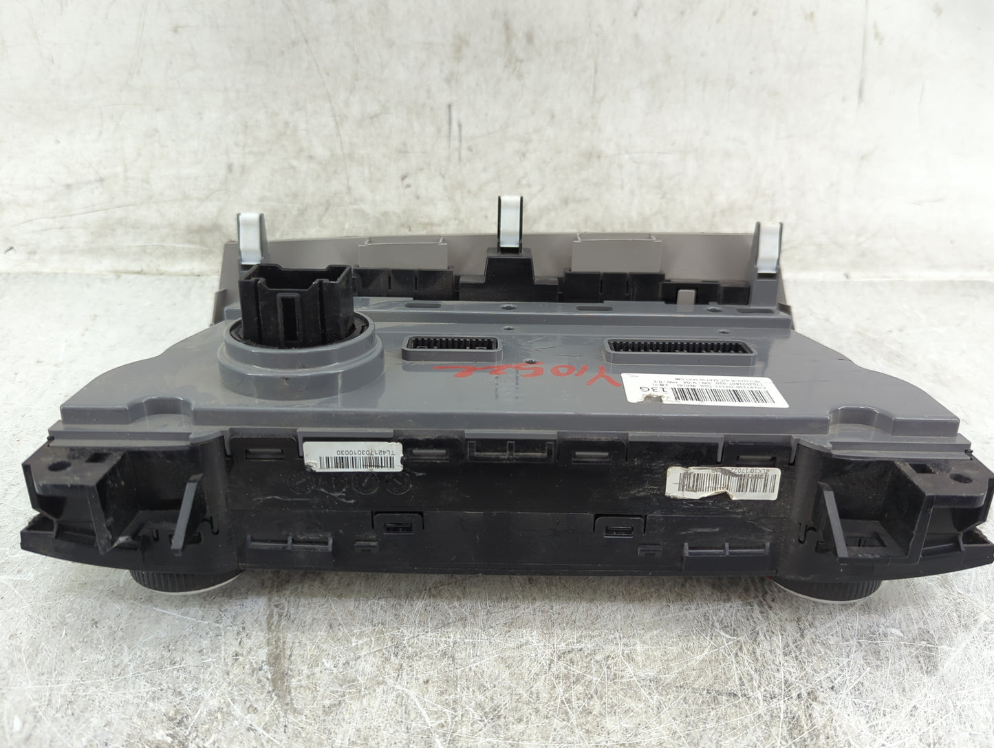 2011-2016 Chrysler Town & Country Climate Control Module Temperature AC/Heater Replacement P/N:97250-D3131-TGG 1703021807-02