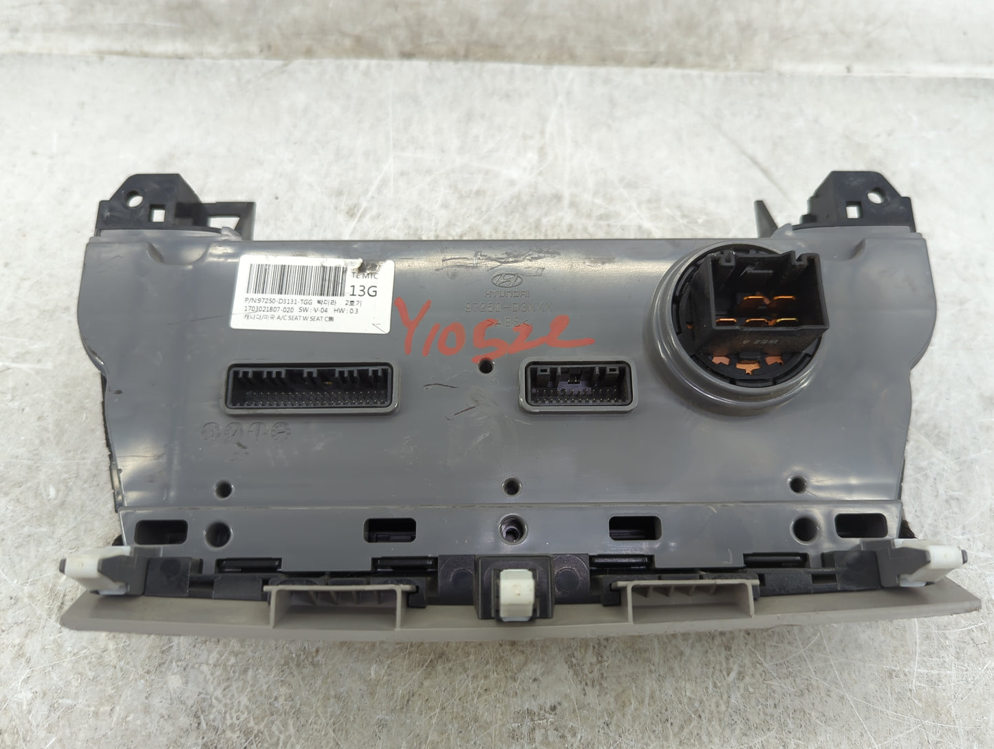 2011-2016 Chrysler Town & Country Climate Control Module Temperature AC/Heater Replacement P/N:97250-D3131-TGG 1703021807-02